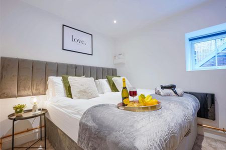 1 bedroom serviced apartment to rent - Photo 5