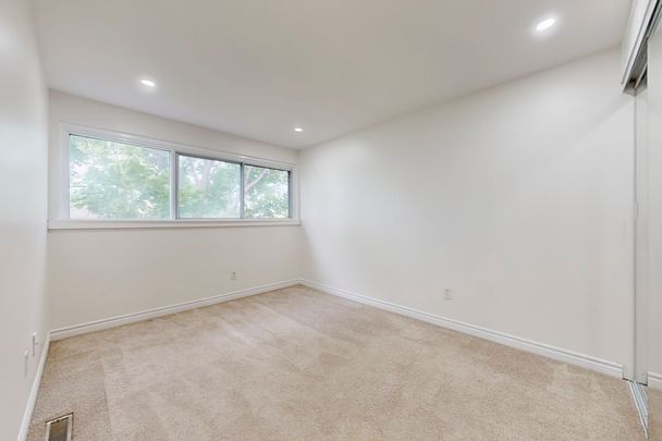 For Lease - 400 bloor Street Unit# 64, Mississauga, Ontario - Photo 1