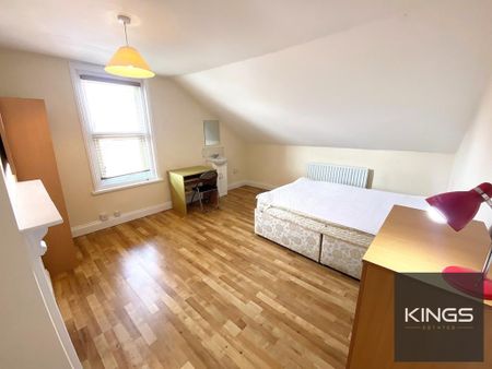 5 bedroom apartment to rent - Photo 2