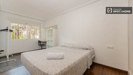 valencia, Valencian Community 46022 - Photo 5