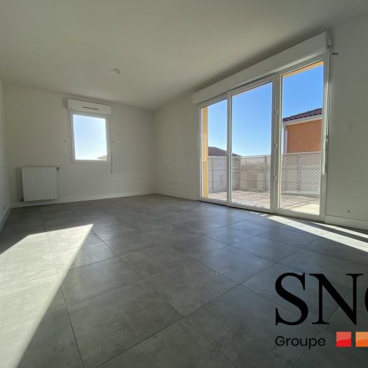 T3 AVEC BALCON +2 PARKINGS - Photo 1