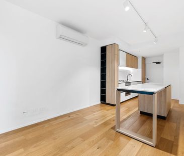 2 Bed, 2 Bath Apartment with City Views & Parking! - Photo 3