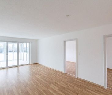 Gemütliche Wohnung mit Wintergarten und Balkon - Foto 2