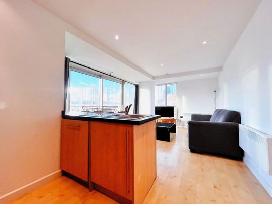 2 bedroom Flat To Let Total Size: 679 SQ FT - Photo 1