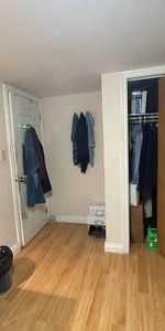 single basement room near Yorkdale Subway station - Photo 3