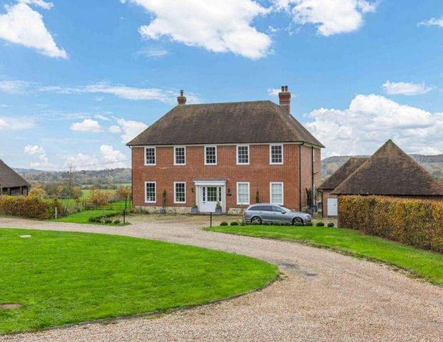 5 bedroom detached house to rent - Photo 1