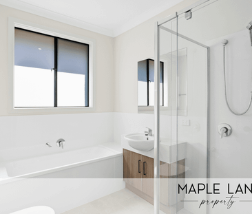 Modern 3 Bedroom 2 Bathroom Home in Paralowie - Photo 1