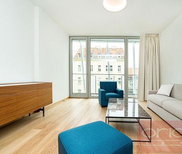 Apartment for rent, 2+kk - 1 bedroom, 62m - Photo 1