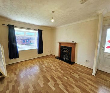 2 bedroom semi-detached house to rent - Photo 3