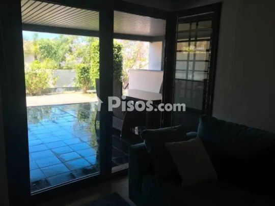 Piso en alquiler en Calle Muñiz, cerca de Calle Rita Hayworth - Photo 1
