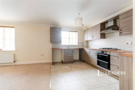 2 bedroom flat to rent - Photo 4