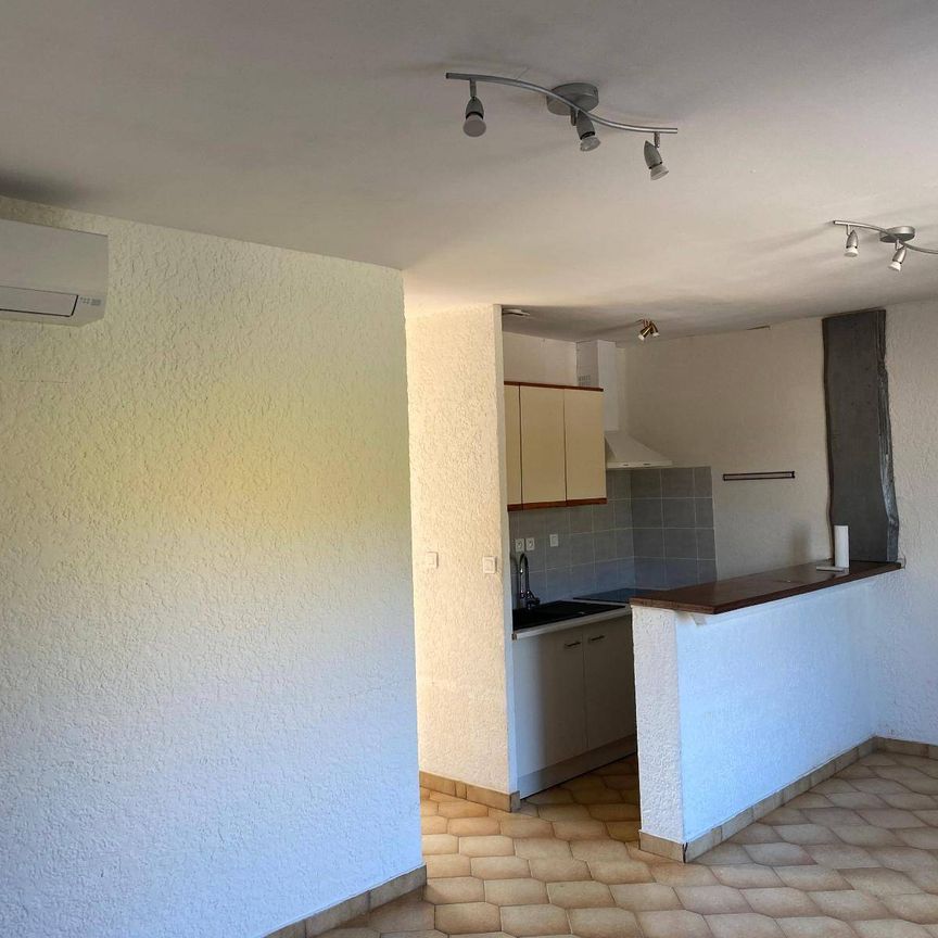Location appartement rénové 2 pièces 47 m² à Salavas (07150) 4 - Photo 1