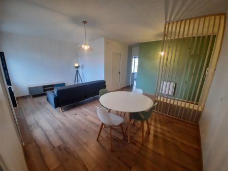 Location Appartement 2 pièces 52m² VALENCE 26000 - Photo 2