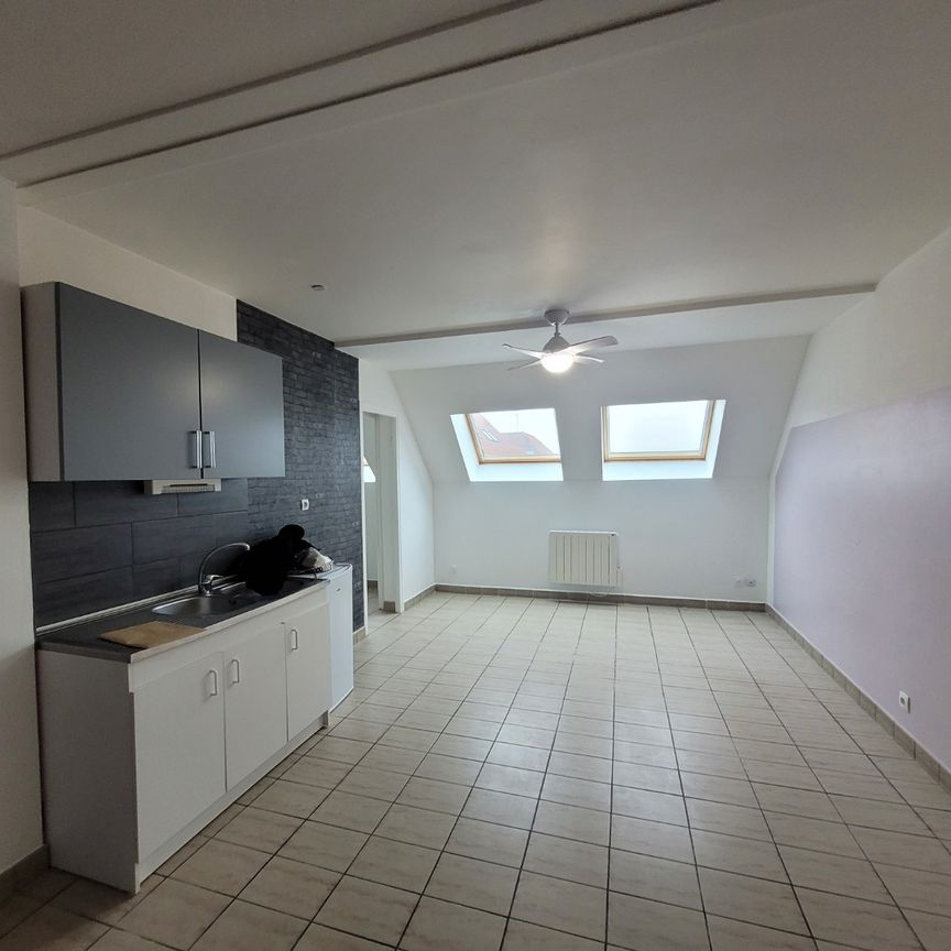 Location Appartement 2 pièces 42m² FAMARS 59300 - Photo 1