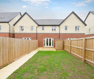 3 bedroom terraced house to rent - Photo 3