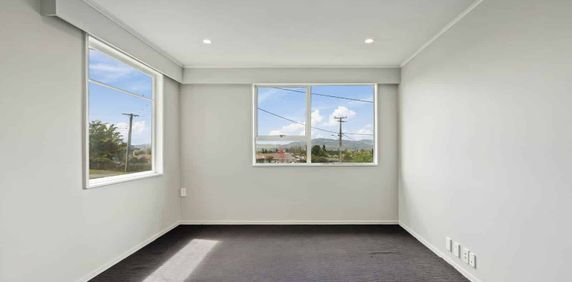 Sizeable family home - Photo 2