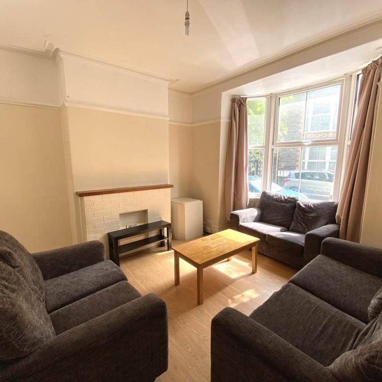 7 bedroom house to rent - Photo 1