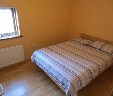 Great 3 Bedroom Apartment, 2a Carmel Street, University Quarter!, B... - Photo 5