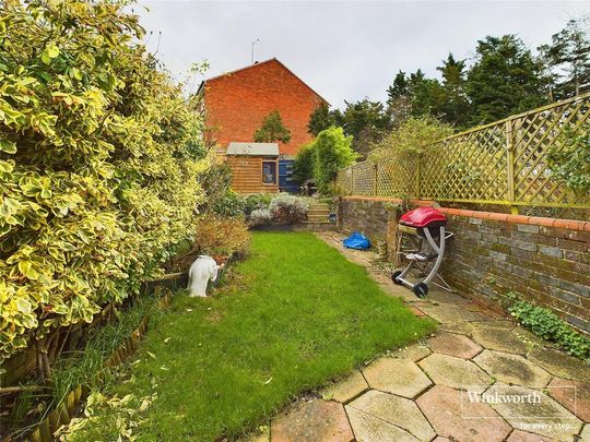 2 bedroom terraced house to rent - Photo 1