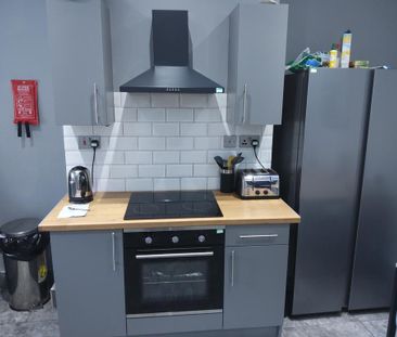 4 bedroom house share to rent - Photo 4