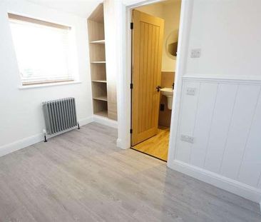 First Avenue, Grays, RM20 - Photo 3