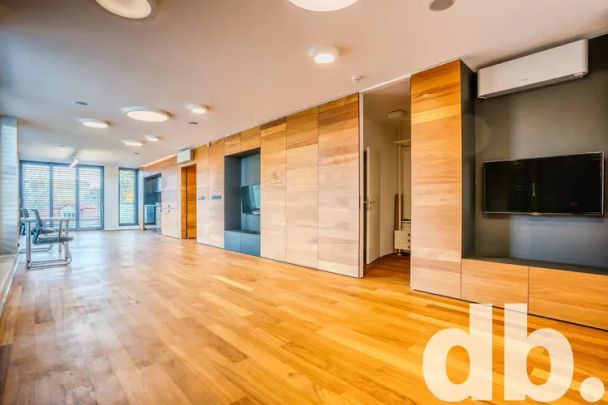 Pronájem bytu 1+kk 70 m - Fotografie 1