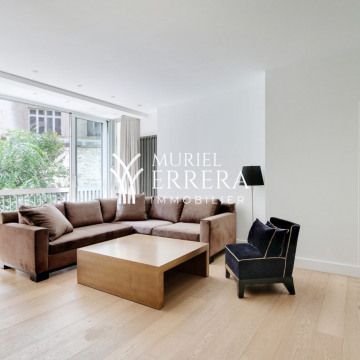 Appartement • Paris 8ème - Photo 1