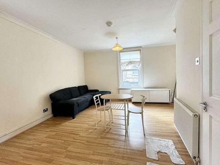 Please Apply Online For This Studio In Eldon Place, Bournemouth, BH4 - Photo 2