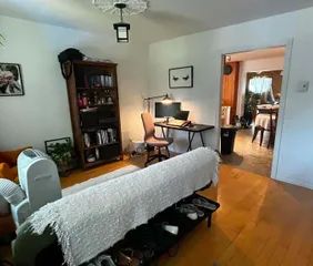 1 room apartment of 85m² in Laval - Photo 2