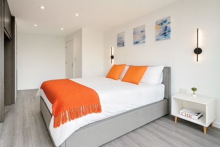 1 Bed Flat, Central St, EC1V - Photo 5