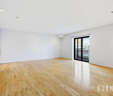 Luxury in the Heart of Footscray - Photo 1