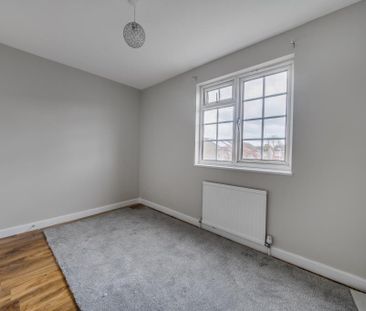 4 bedroom detached house to rent - Photo 4