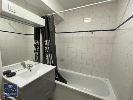 Location Appartement 1 pièce 30m² CAMBRAI 59400 - Photo 4