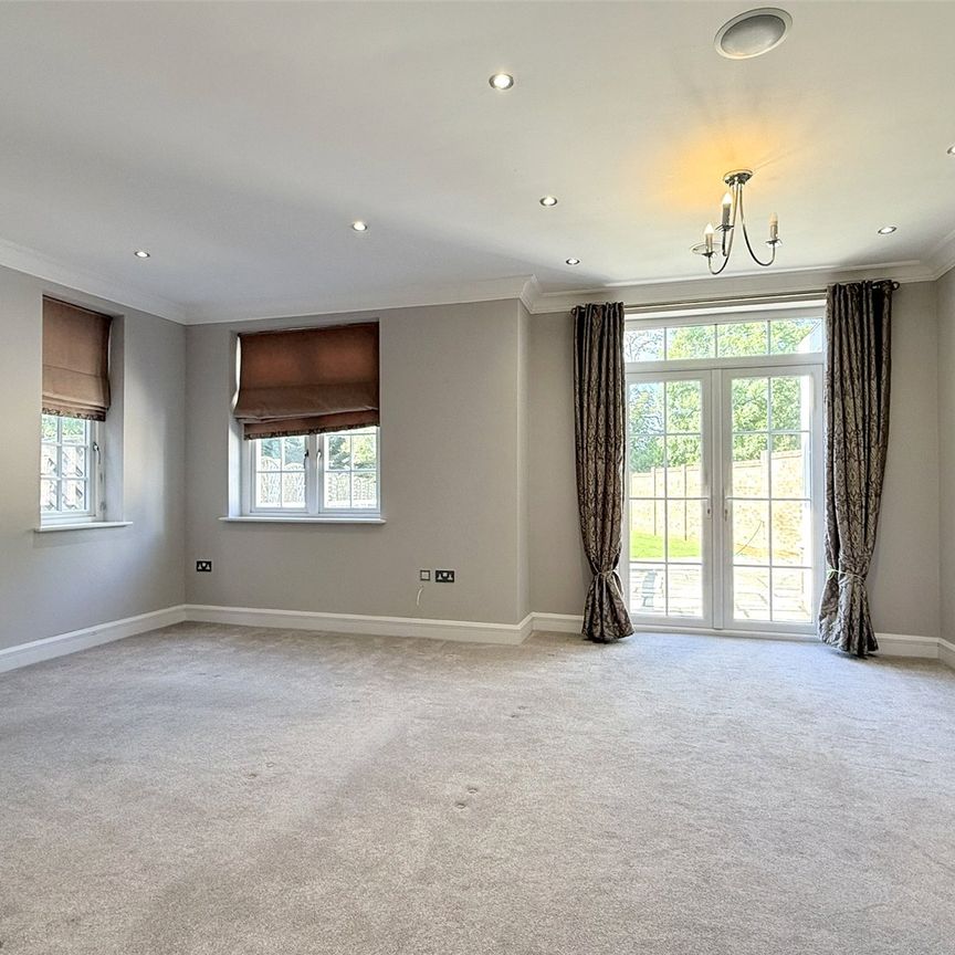 Sandalwood Close, Arkley - Photo 1