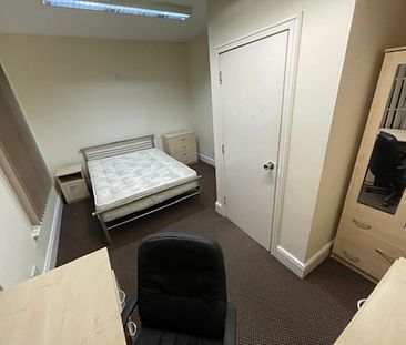 1 Bed Student Accommodation - Photo 1