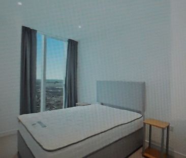 3 Bed Flat, Pinnacle Apartments, CR0 - Photo 3