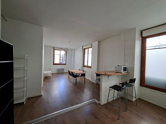 Location Appartement 2 pièces 55m² ST ETIENNE 42000 - Photo 1