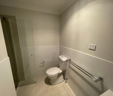 As New low-maintenance Granny Flat located in quiet street. - Photo 1