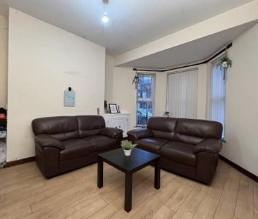 99 University Avenue, Belfast, BT7 1GX - Photo 1