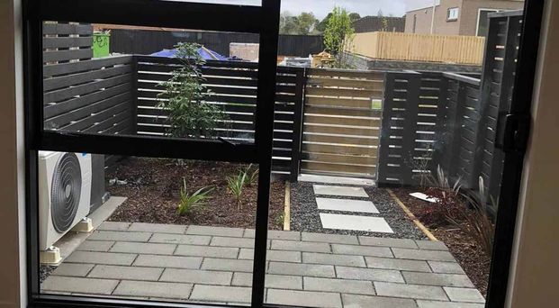 3 Bedroom 2 Bathroom Townhouse - Photo 1