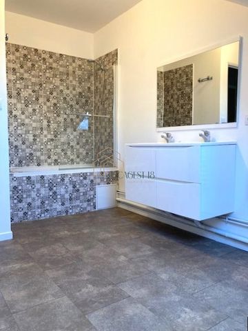 BOURGES BAFFIER - APPARTEMENT T4 - GARAGE PRIVATIF - Photo 3