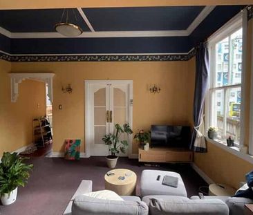 NEAT AND TIDY CHARACTER COTTAGE: - Photo 2