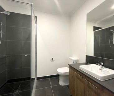 14 Borage Street, Mickleham VIC 3064 - Photo 3