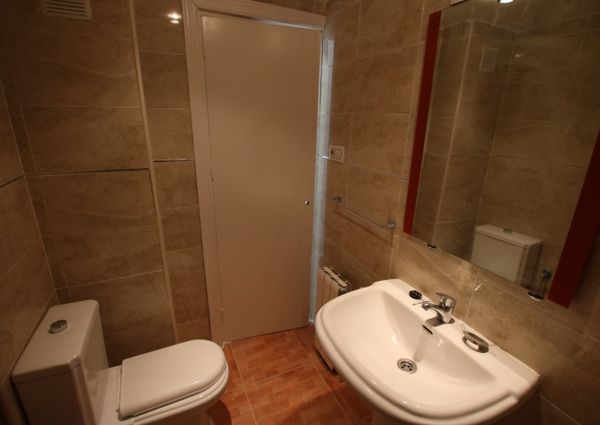 Studio - Granada (Constitucion)