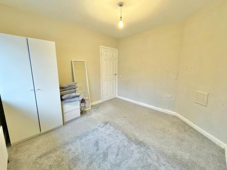 2 bedroom semi-detached house to rent - Photo 2