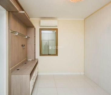 Apartamento com 2 quartos e 60m² para alugar em Menino Deus, Porto ... - Photo 1