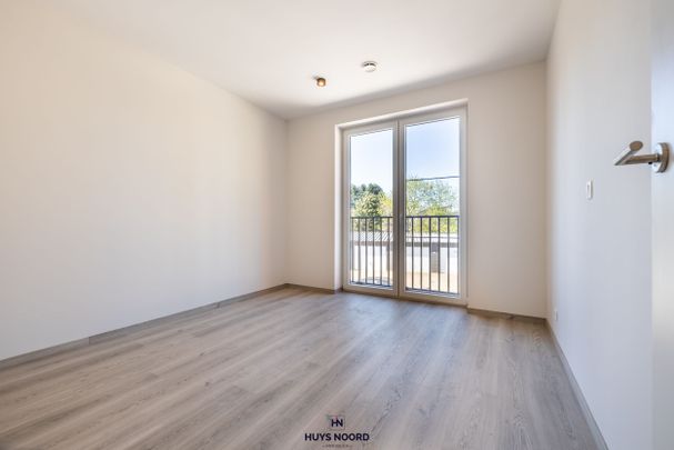 Instapklaar appartement met 2 slaapkamers en terras te Sijsele - Foto 1