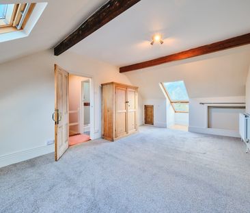 5 Bed Semi-Detached House, Brook Road, S8 - Photo 3