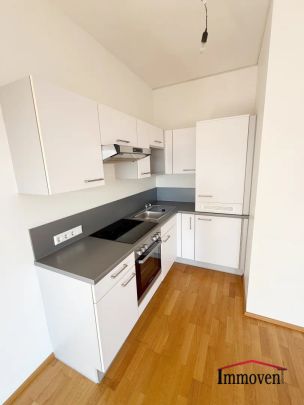 Sehr schöne und helle 2-Zimmerwohnung mit Terrasse! - Photo 1