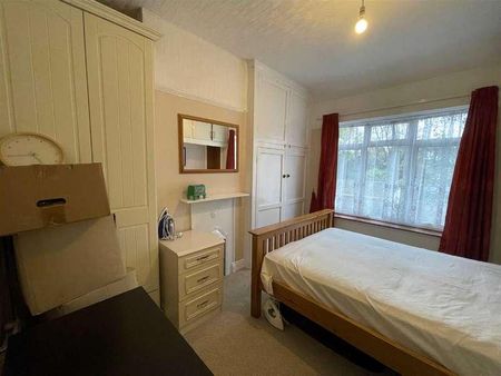 Park Avenue, Southall, UB1 - Photo 5